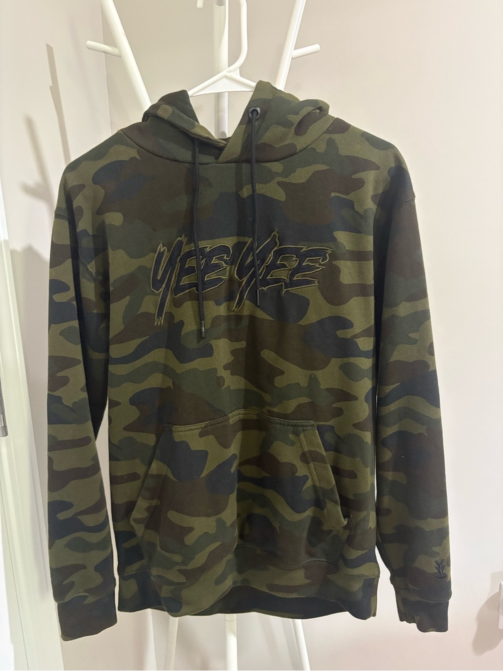 Yee Yee Men's Camo Hoodie in Olive Green